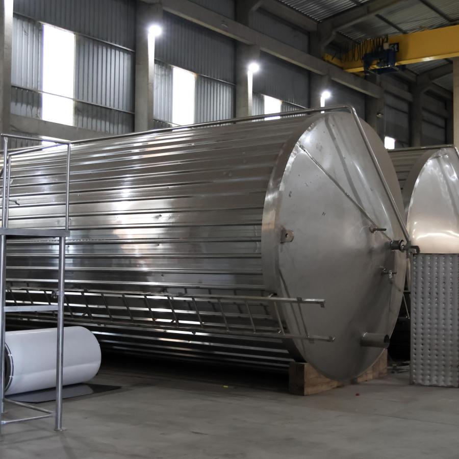 Tanques e Silos de Estocagem de Alta Qualidade – Armazene com segurança e eficiência.